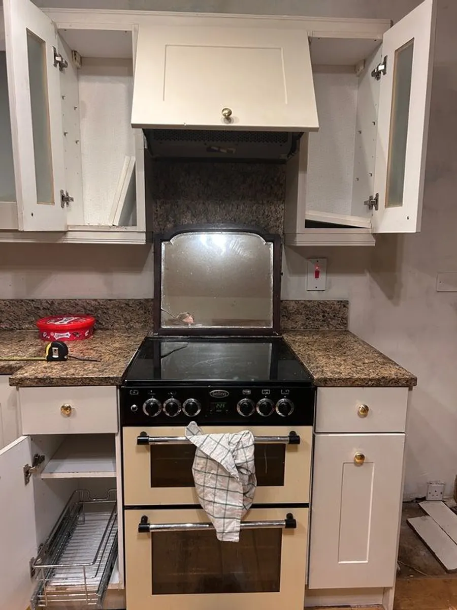 Gas range type cooker - Image 1