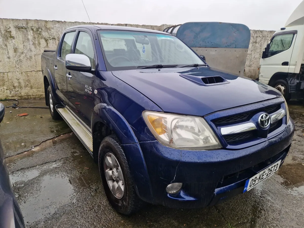 2009 Toyota Hilux - Image 1