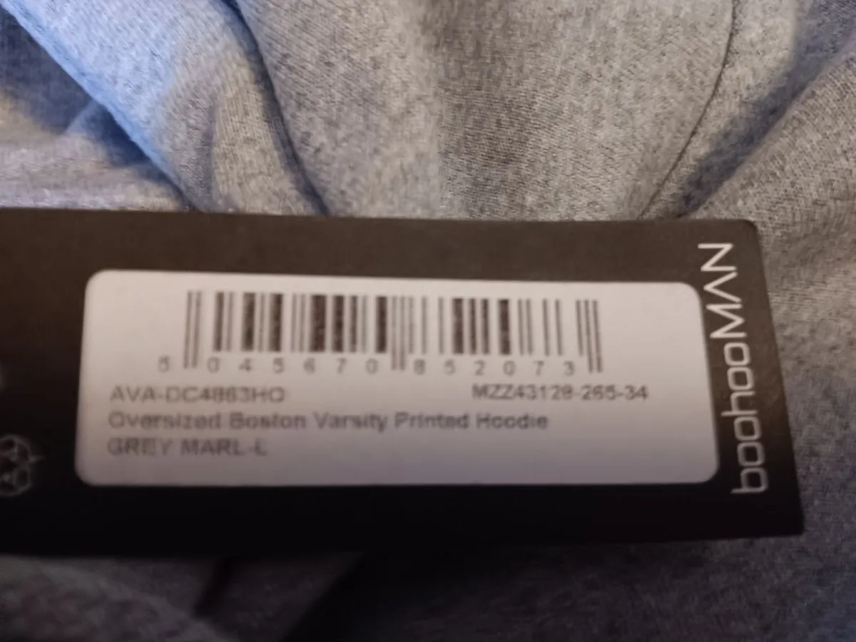 BOSTON MASSACHUSETTS HOODIE - Image 2