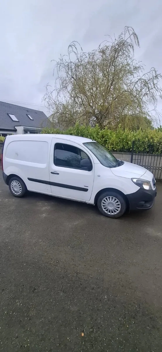 162 Mercedes Benz citan - Image 4