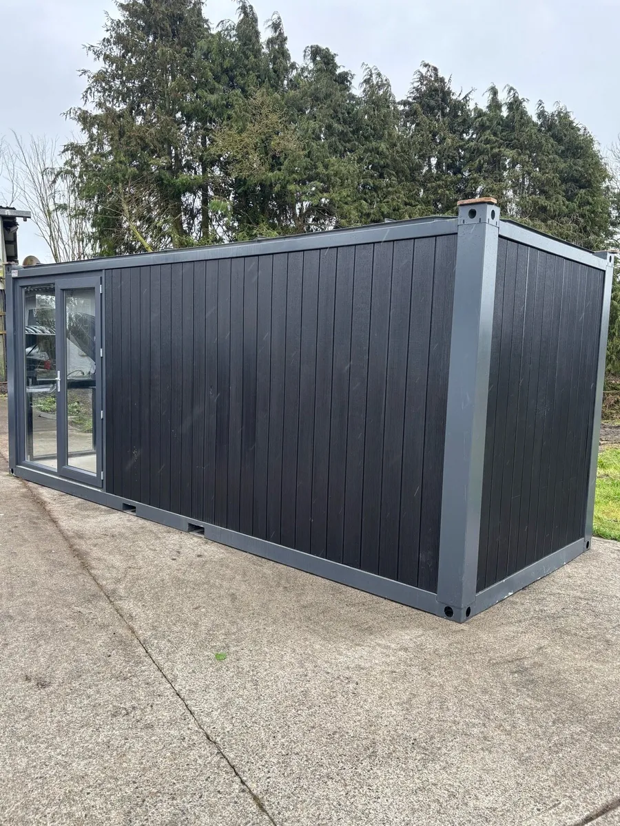 20ft x 8ft Mobile Office, Catering, gym - Image 2