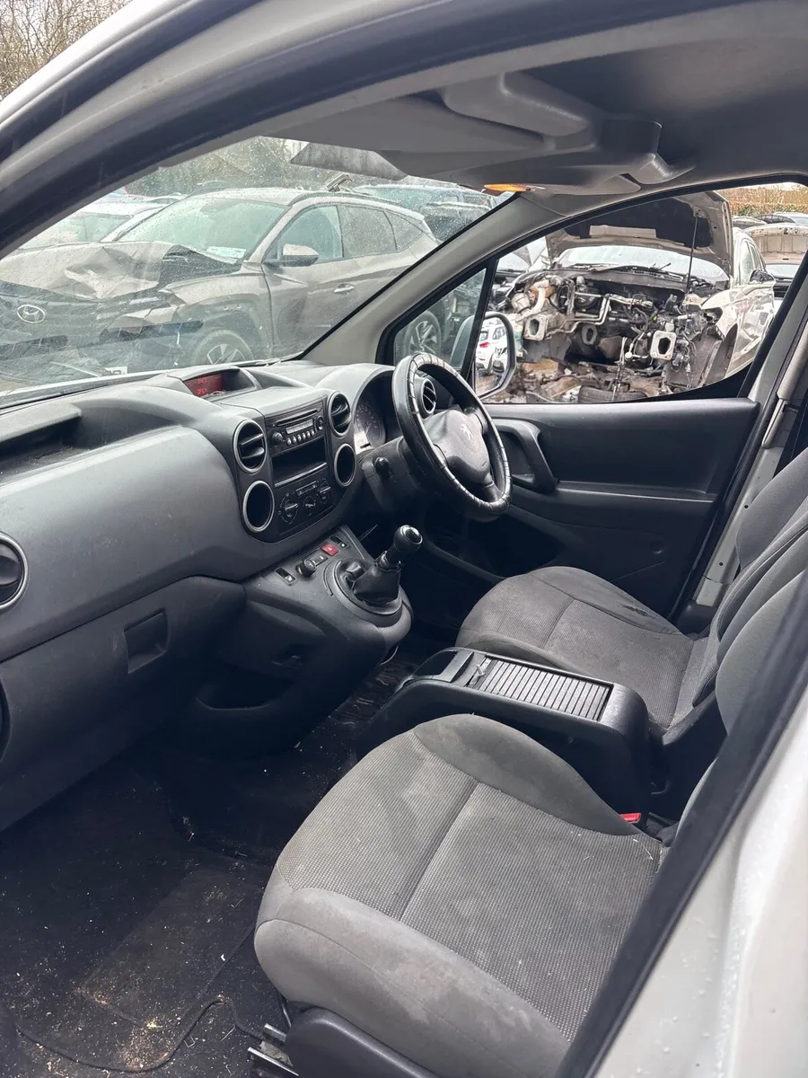 2012 Peugeot partner - Image 3