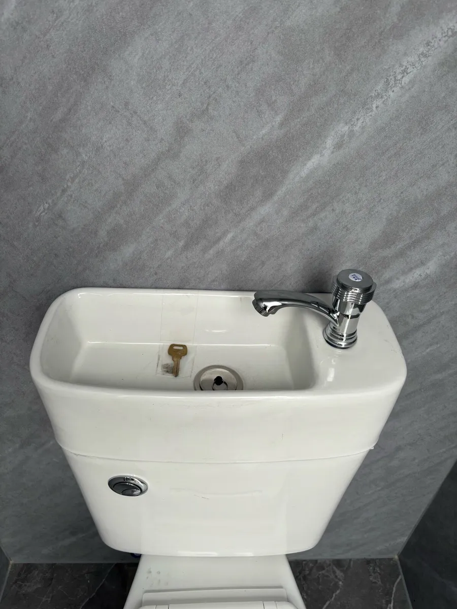 Portable toilet - Image 2