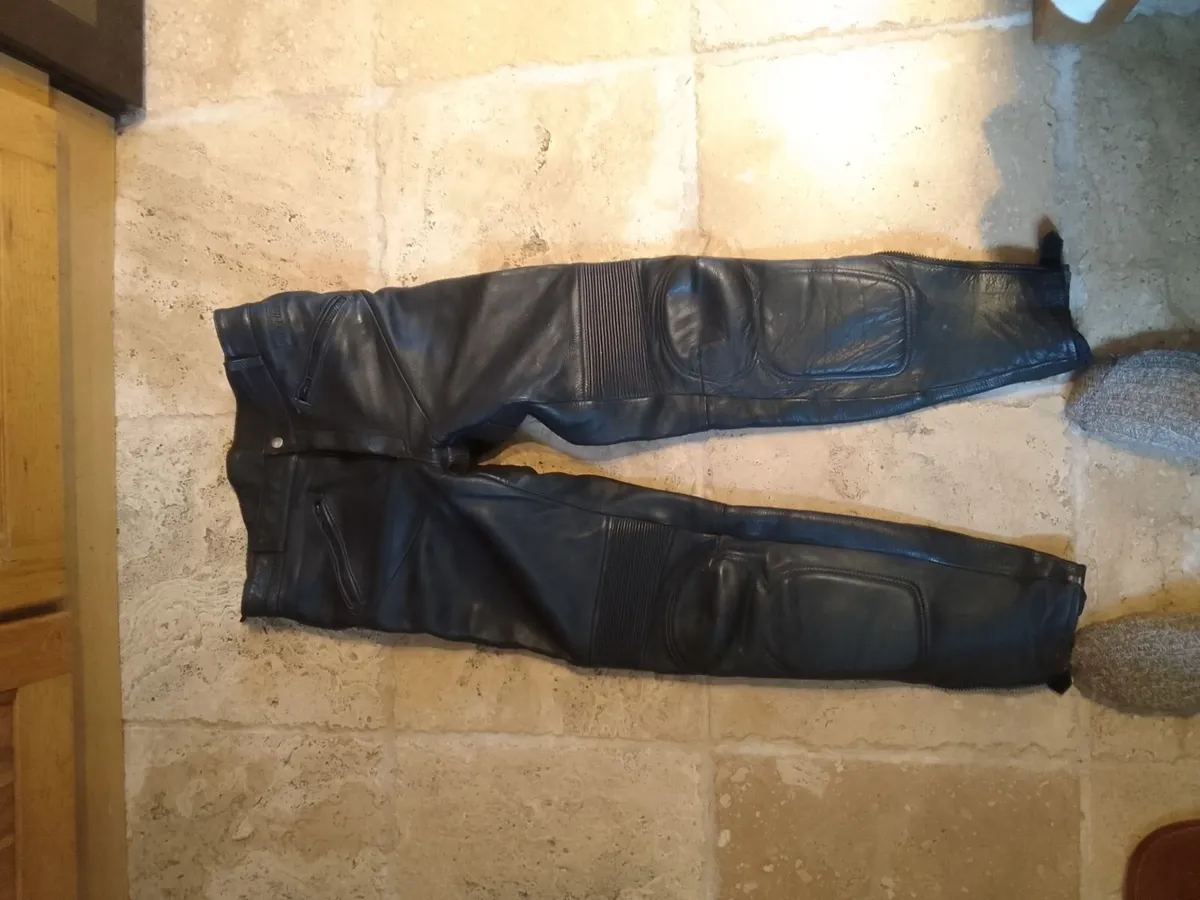 Leather clothes - Image 2