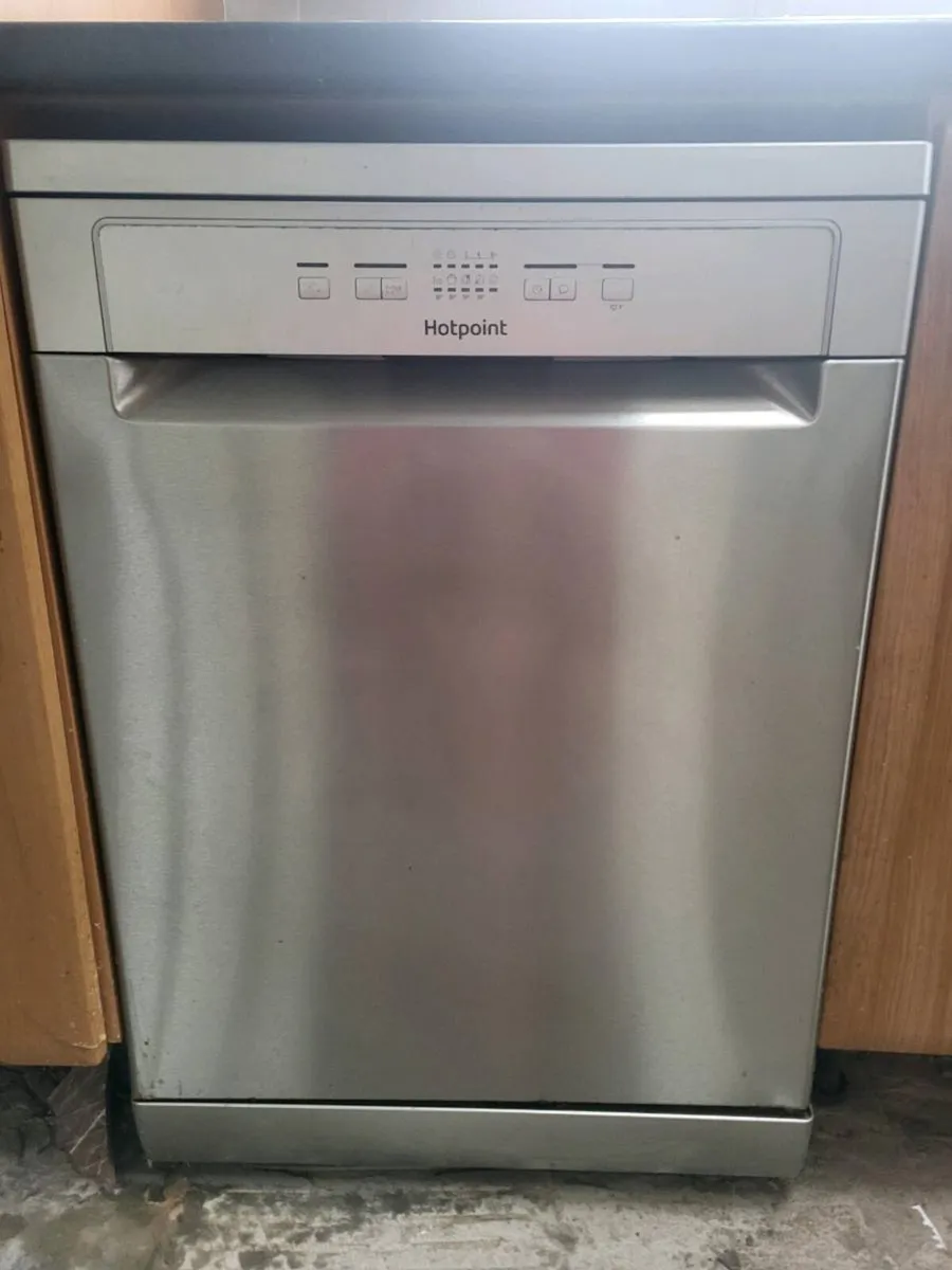 Dishwasher - Image 2