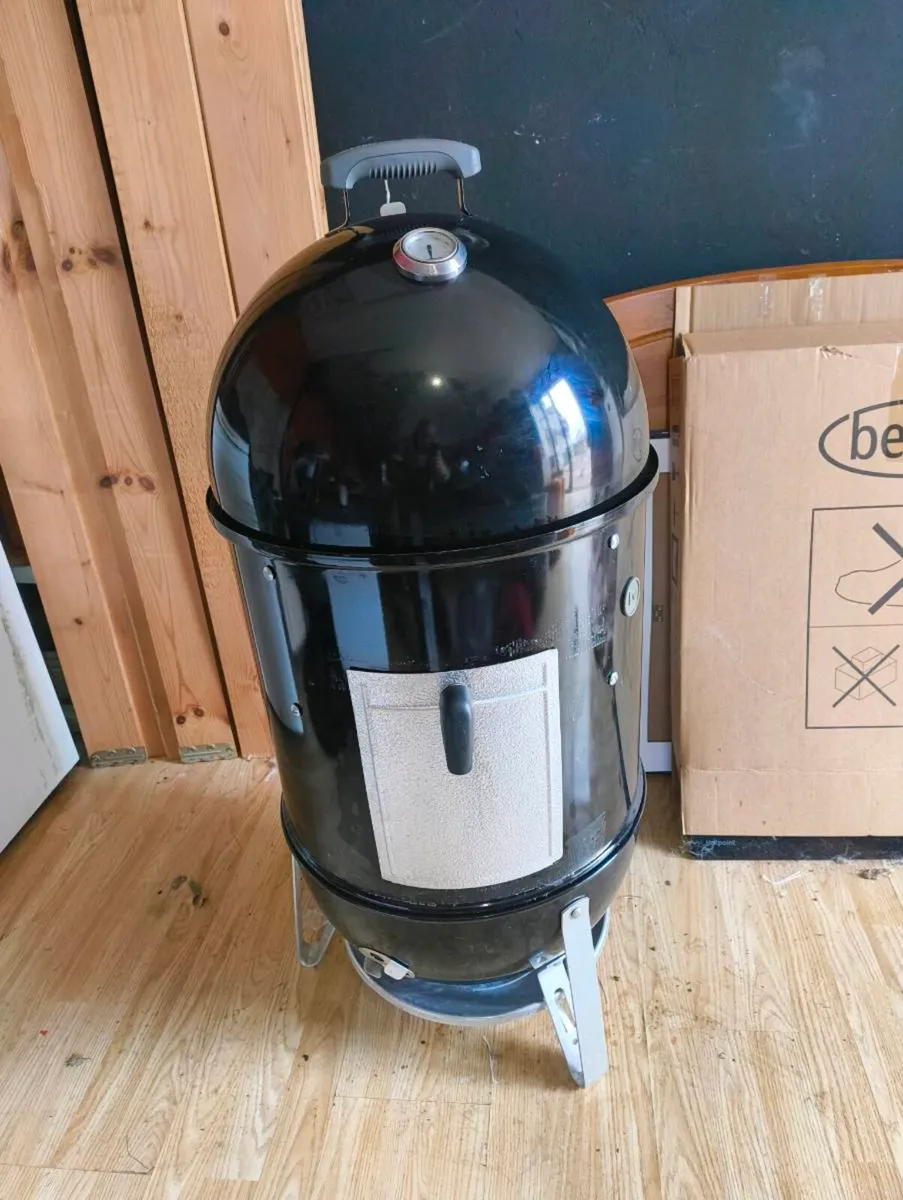 Weber Smokey Mountain BBQ 47CM - Image 1