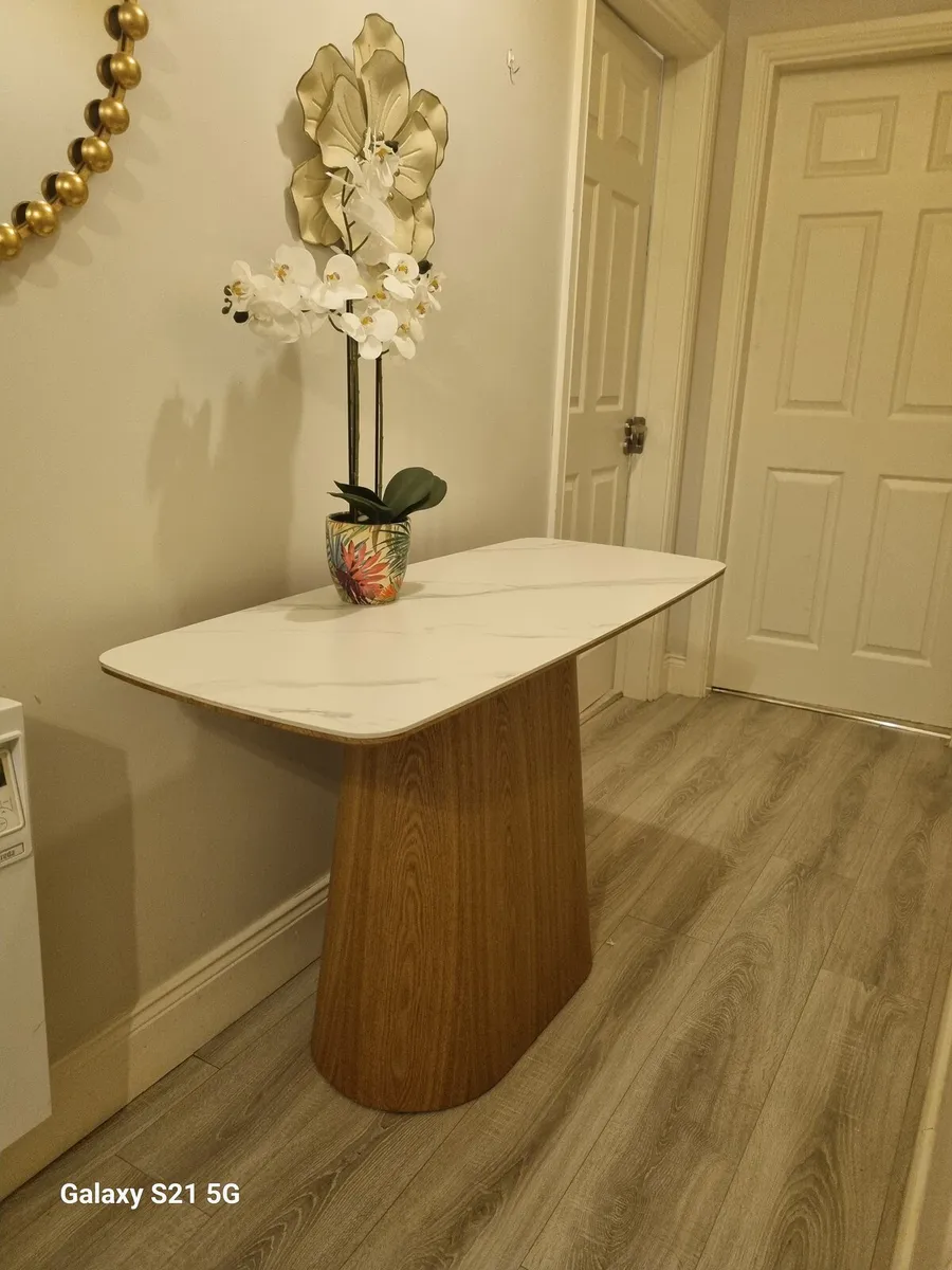 Console / Hall Table - Image 1