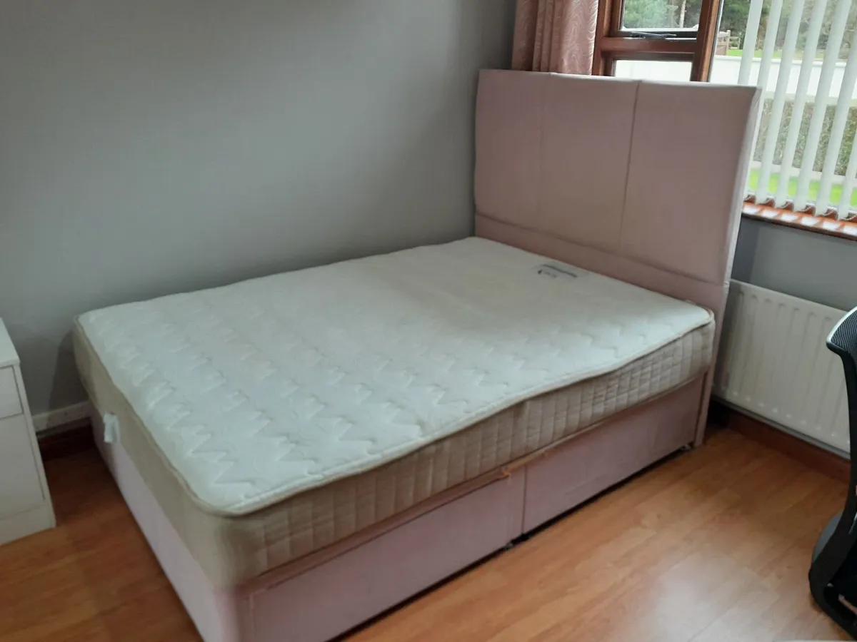 Double Bed - Image 2