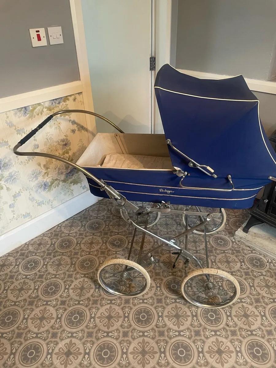 Vintage Baby Pram - Image 3