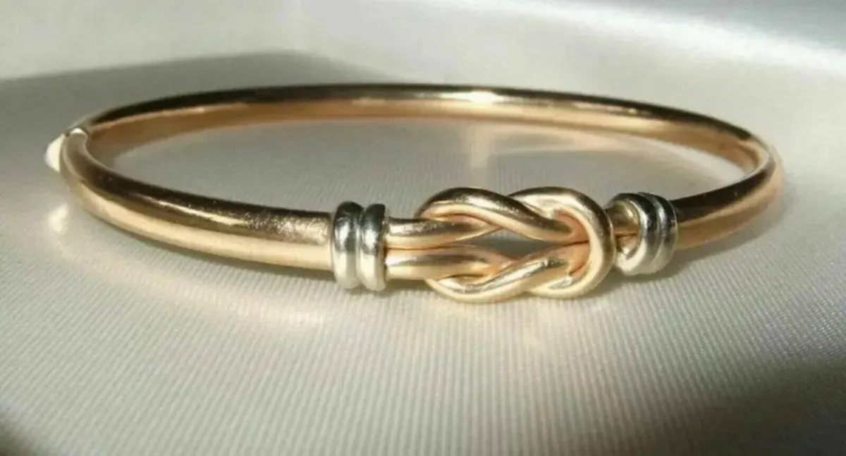 Vintage Hallmarked 9ct Gold Knot Bangle - Image 4