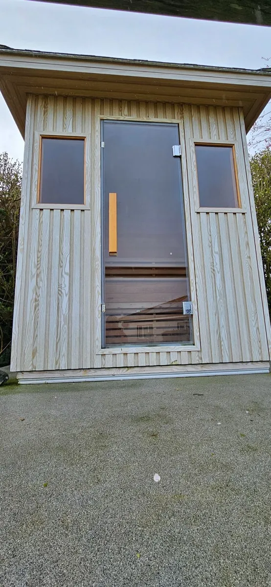 Outdoor Sauna - Image 4