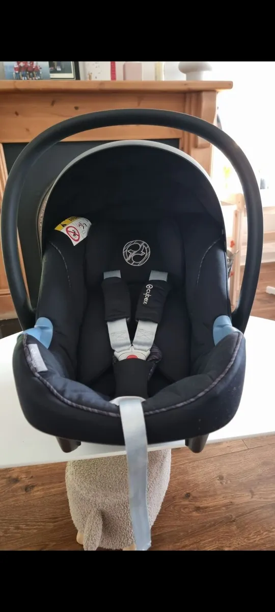 Cybex newborn car seat - Image 3