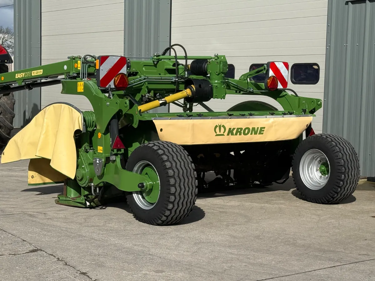 Krone TC320CV Trailed mower - Image 1