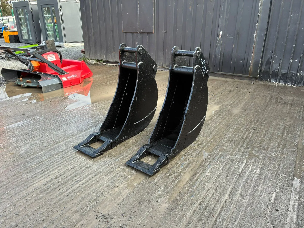 12” Digging Bucket – 65mm Pins - Image 3