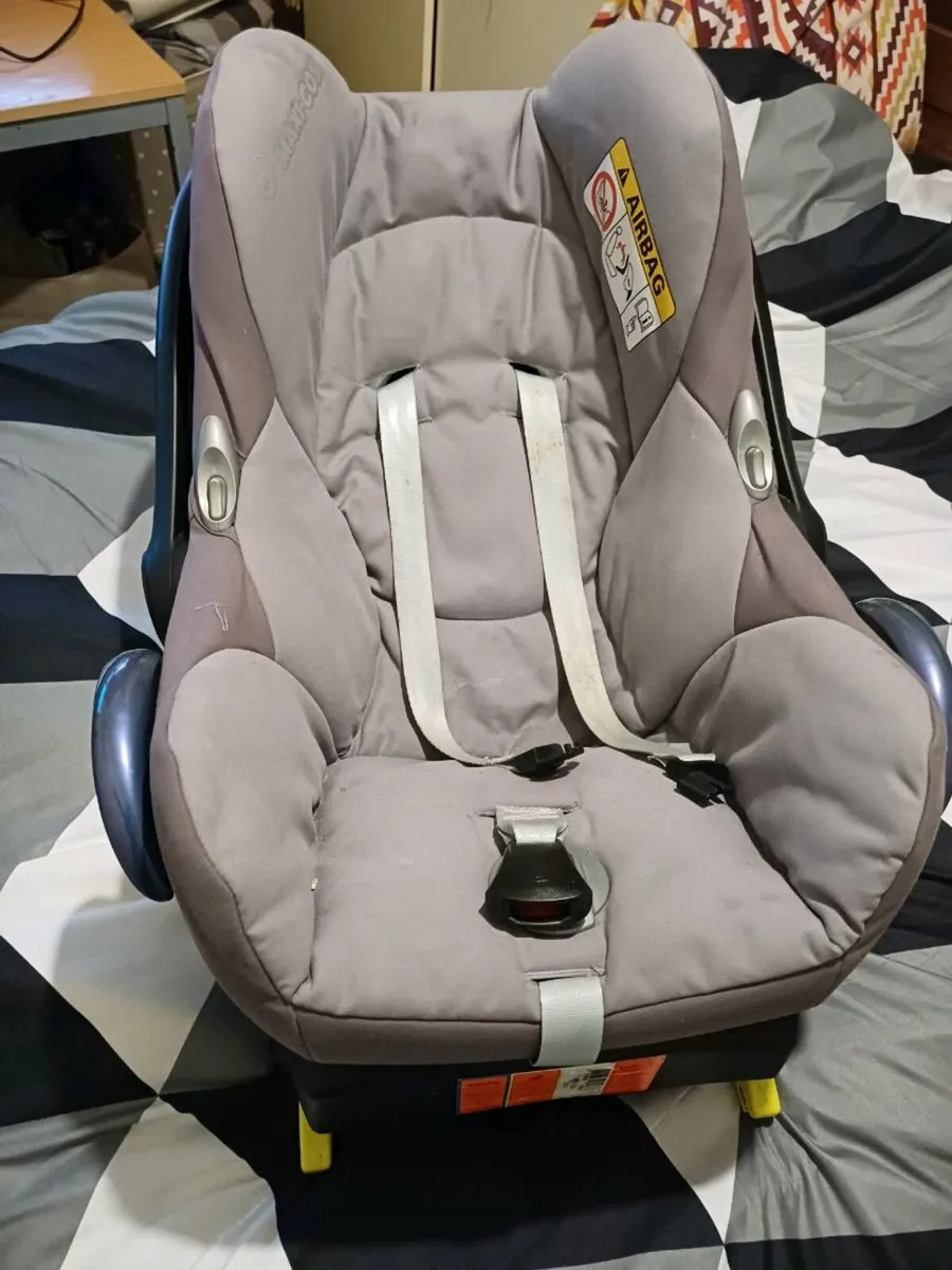 Car seats - Image 2