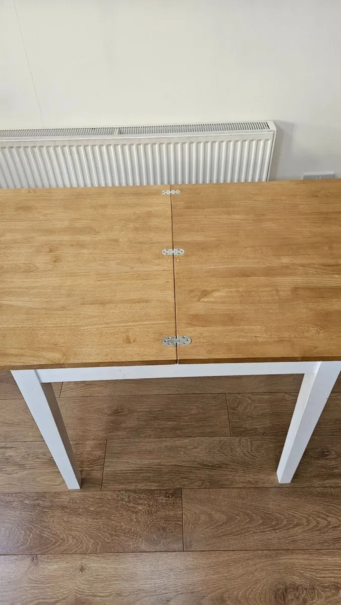 Extendable Table - Image 4