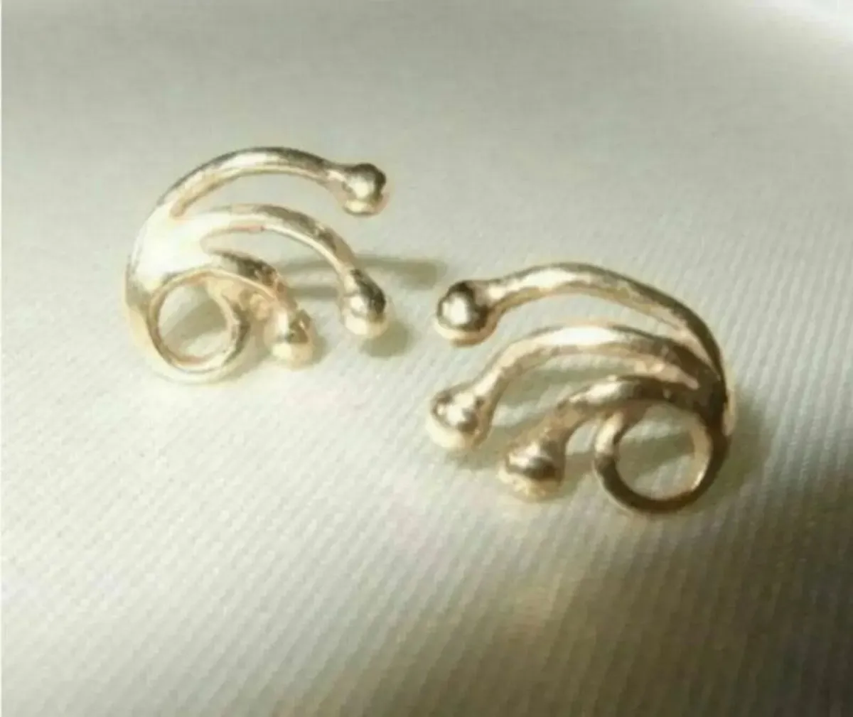 Vintage 9ct Gold Earrings - Image 2