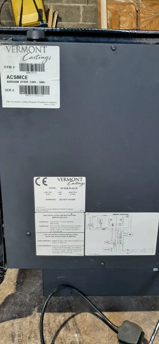 Fireplace and electric fire - Image 4