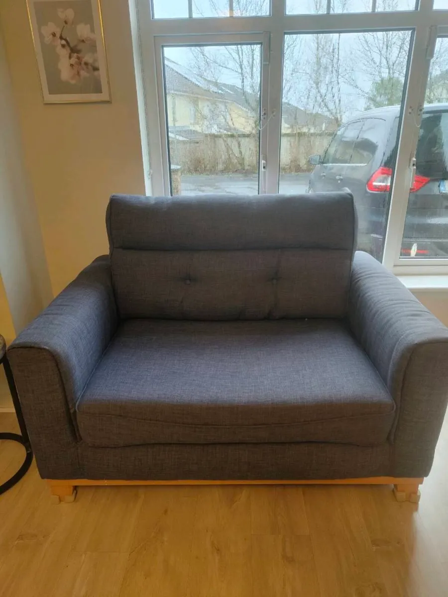 3+1 seater Sofa - Image 3