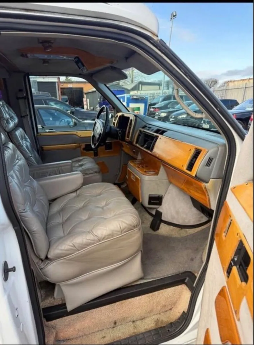 Chevrolet Astro 38k miles, campervan, LHD - Image 4