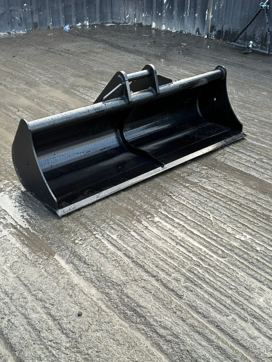 5ft Grading Bucket – 45mm Pins - Image 1