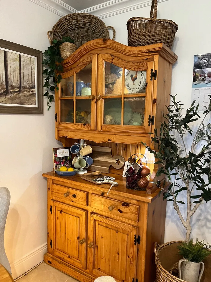 Dresser / display cabinet / storage unit - Image 2