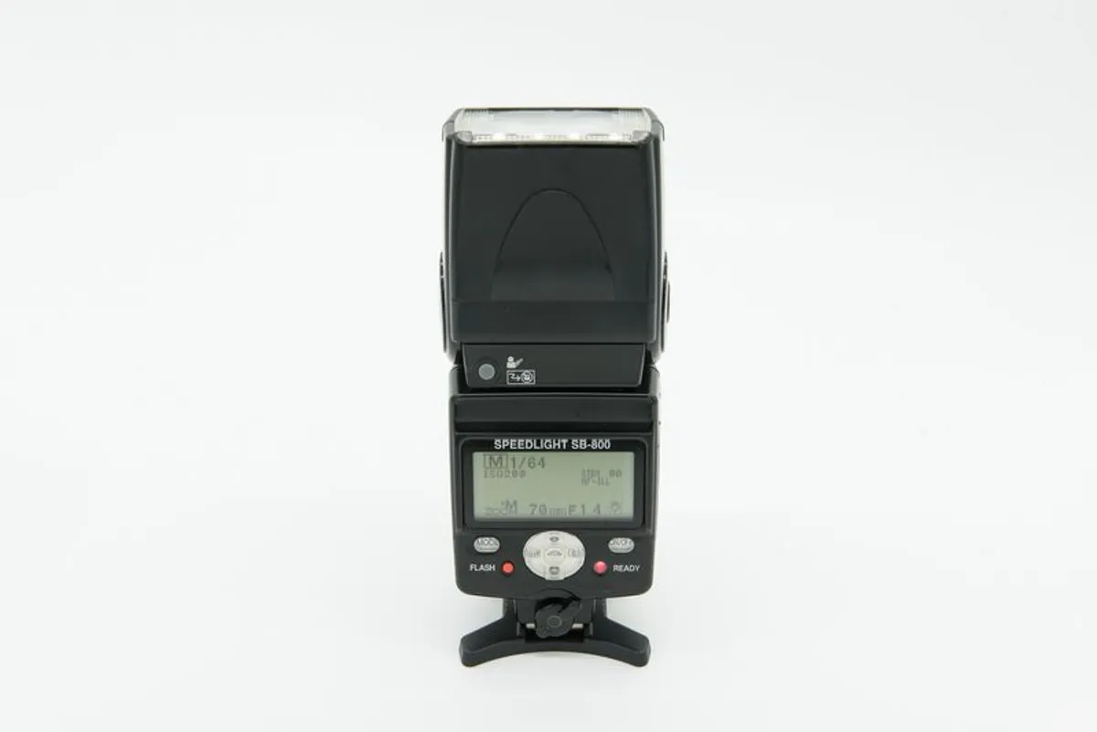 Nikon Speedlite SB-800 - Image 2