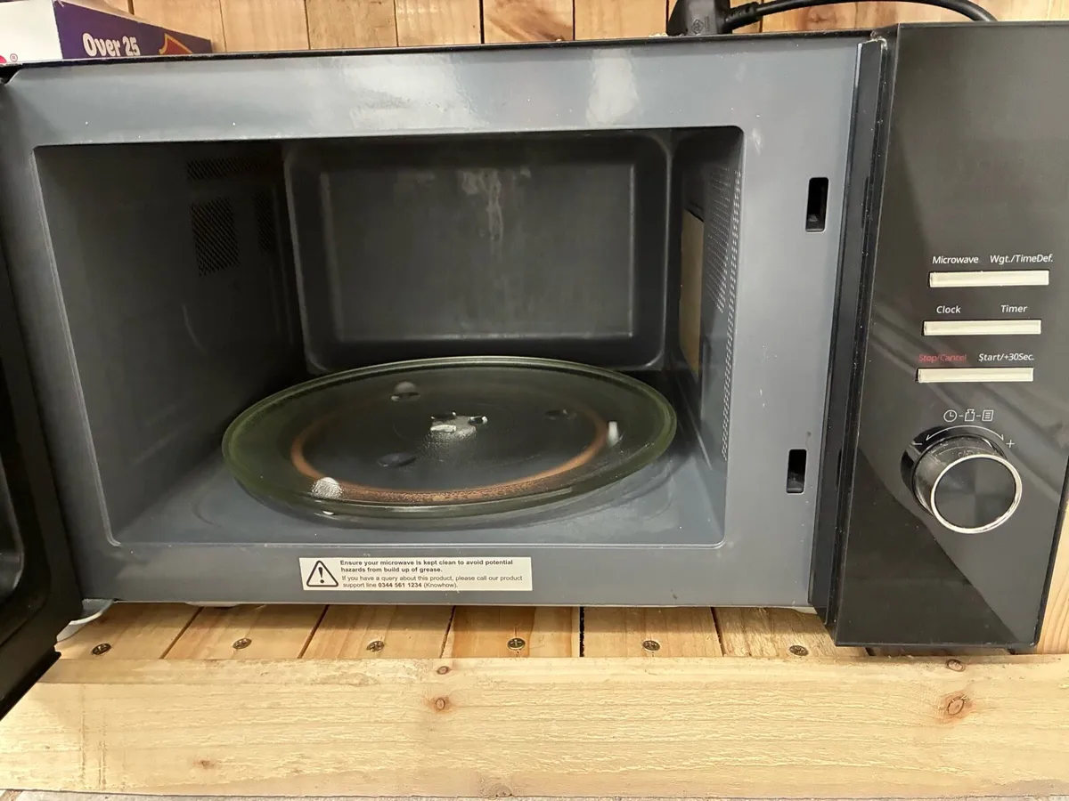 Kenwood Microwave - Image 3