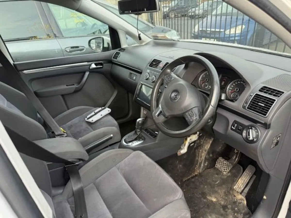 2013 VW TOURAN AUTO - Image 4