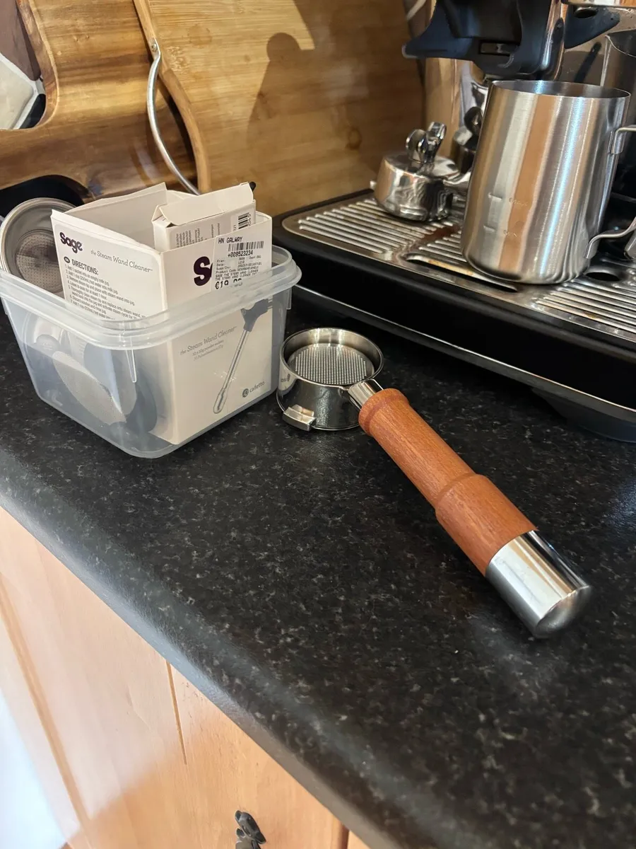 Coffee Machine - Image 2