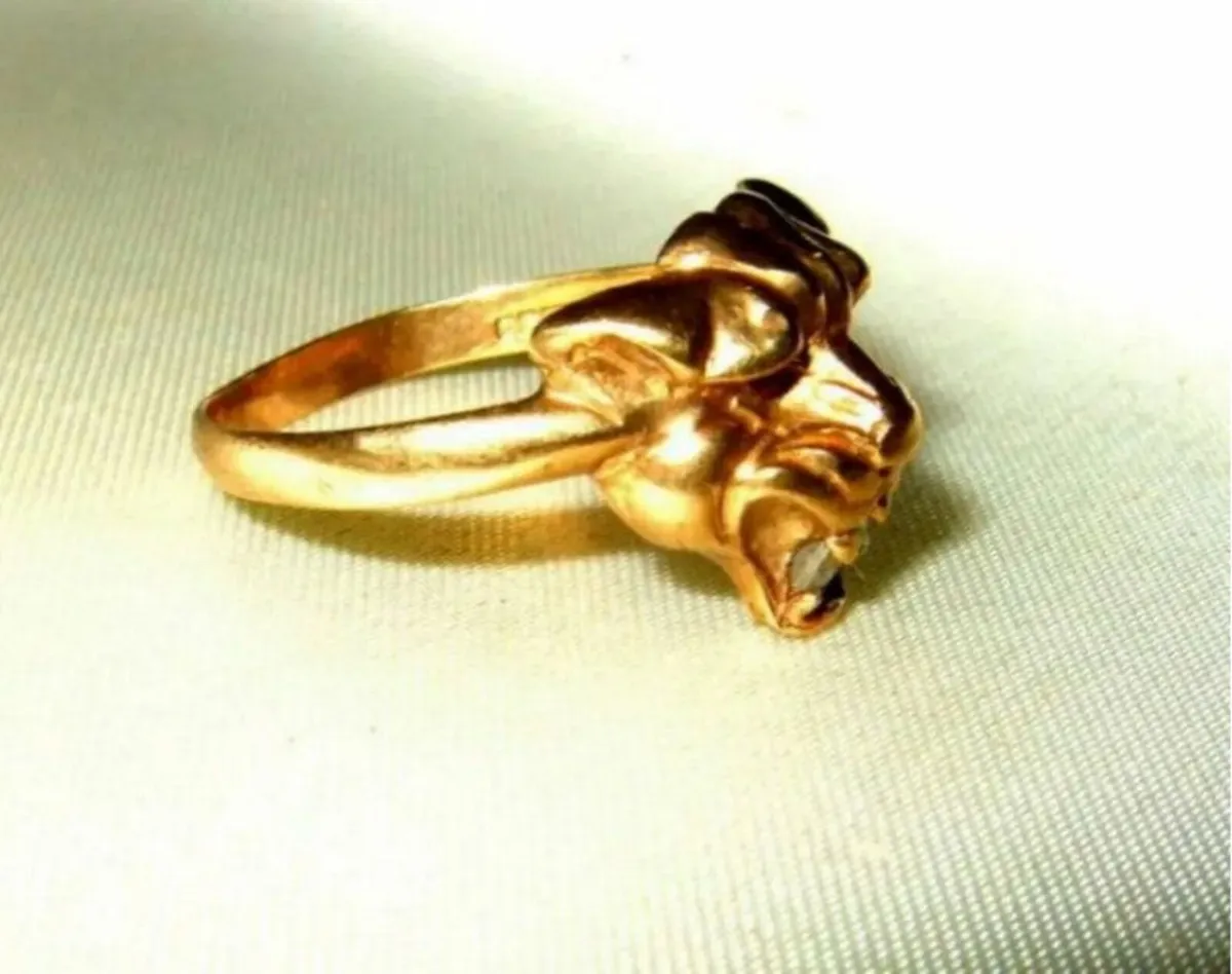 Vintage Hallmarked 9ct Gold Gemset 'Panther' Ring - Image 3