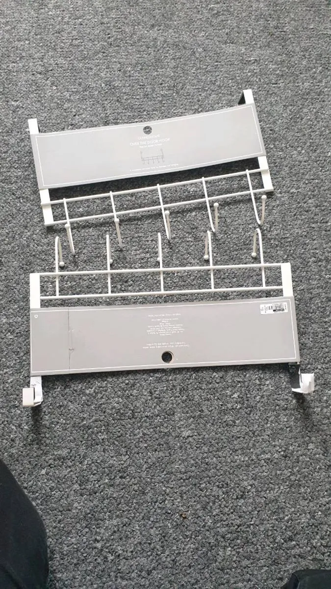 Over door hanging/hooks - Image 2