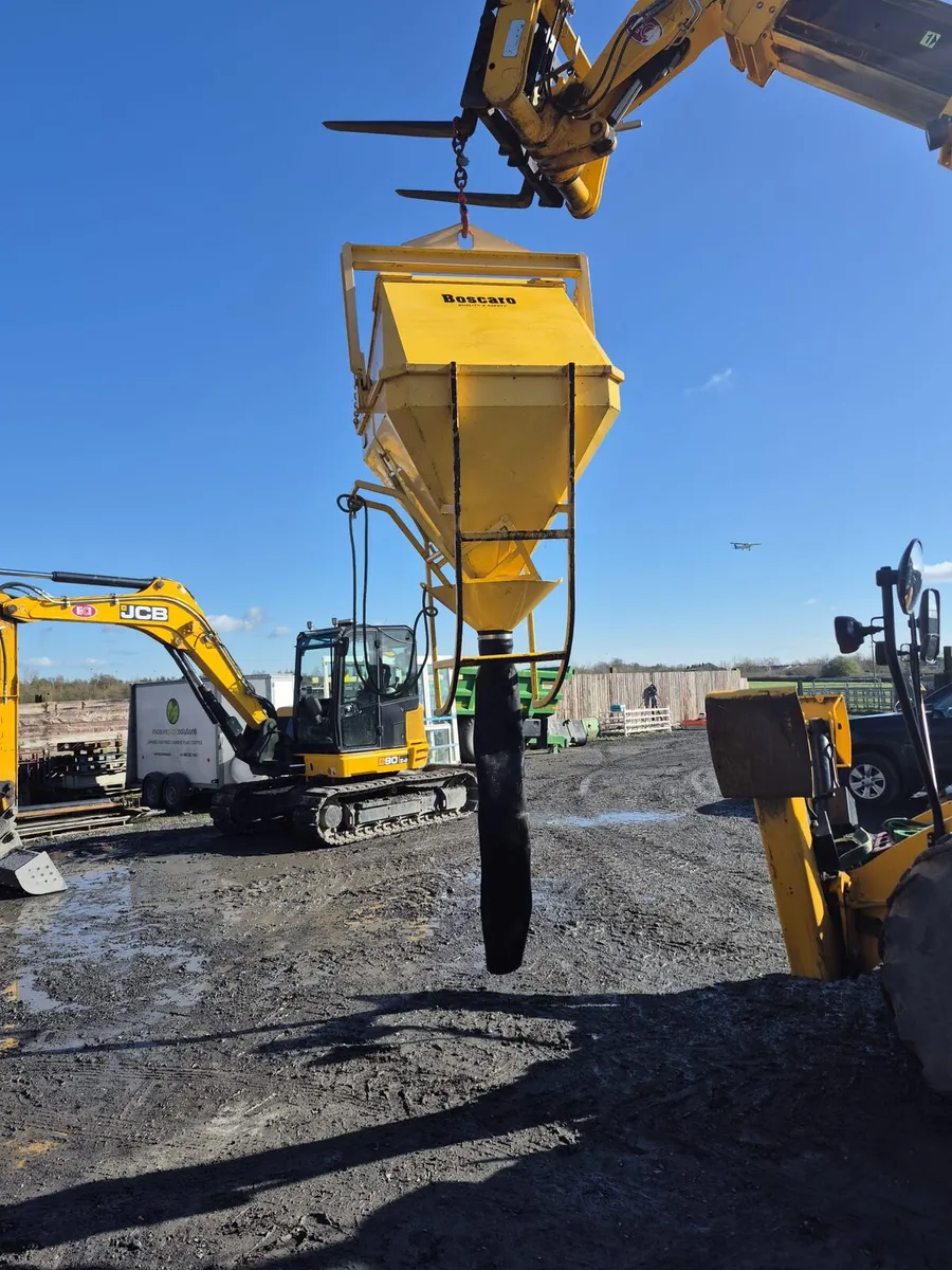 Concrete skip - Image 1