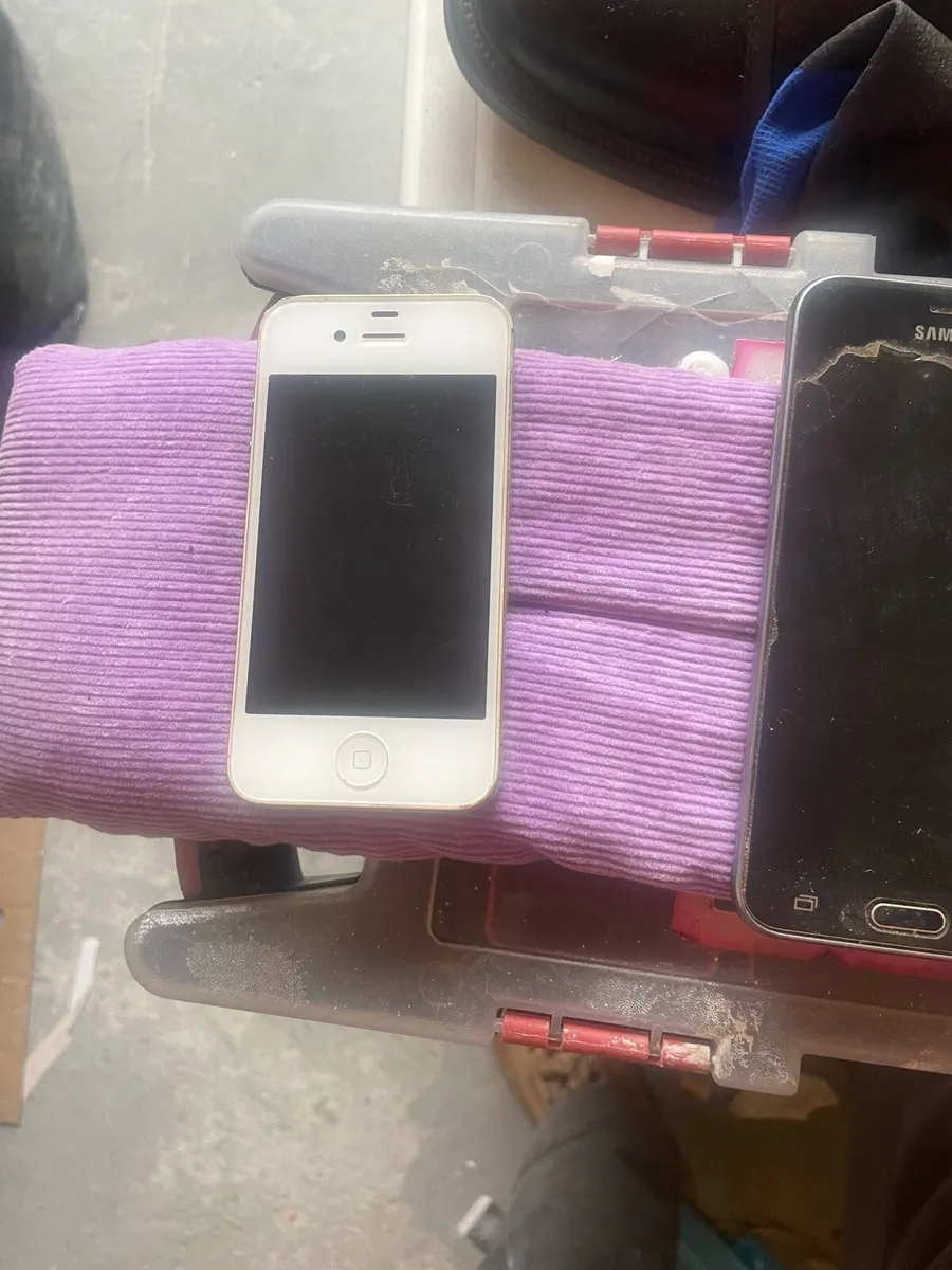 Phones - Image 2