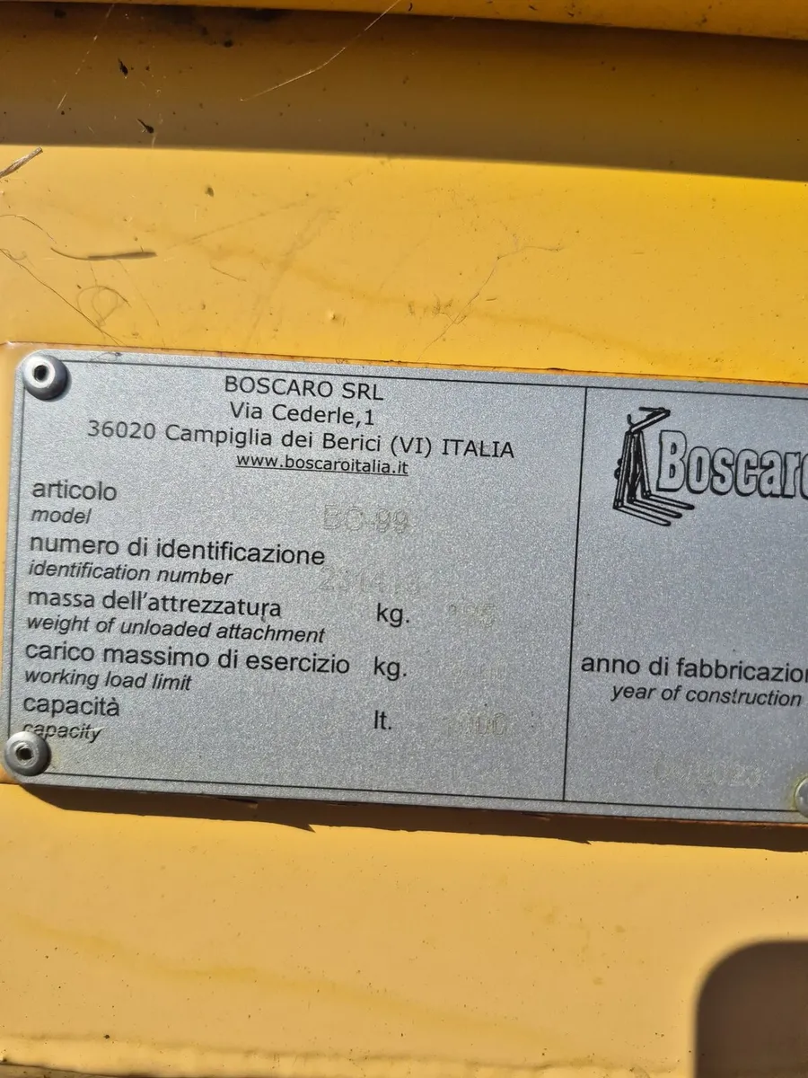 Concrete skip - Image 4