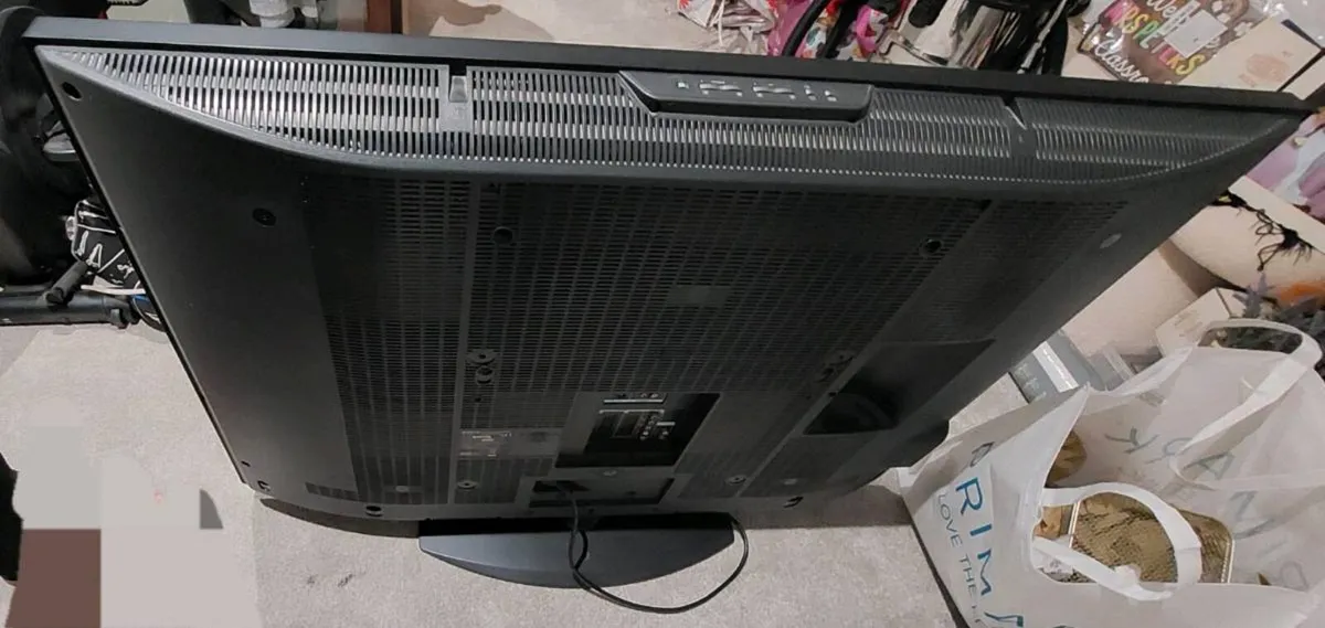 Sony KDL46S2030-46'' Widescreen Bravia TV - Image 2