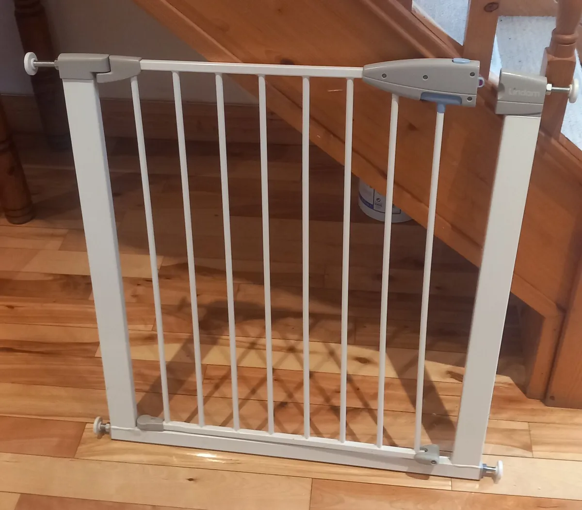 Saftey Gate Lindam - Image 1