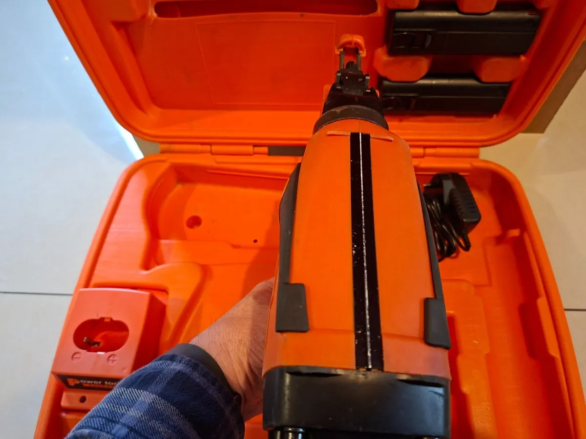 Paslode im65A F16 2nd fix Nail Gun"Fully Serviced" - Image 3
