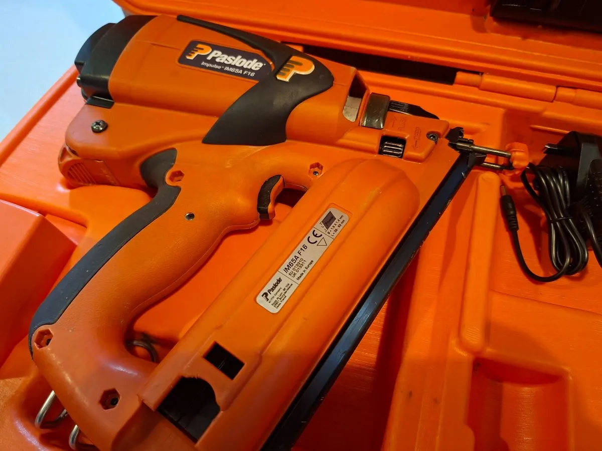 Paslode im65A F16 2nd fix Nail Gun"Fully Serviced" - Image 4