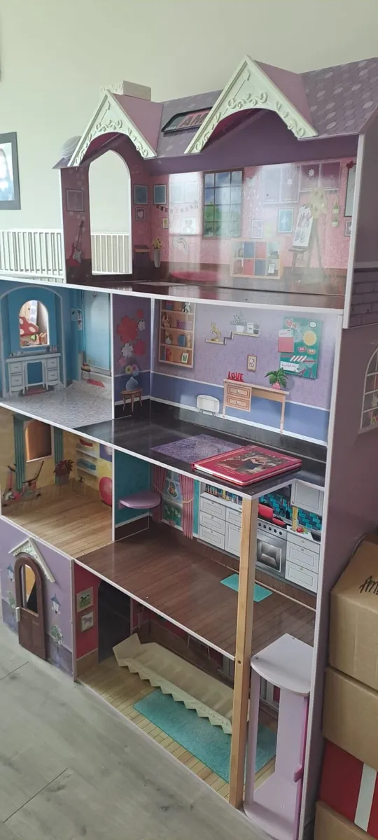 Dolls house - Image 3