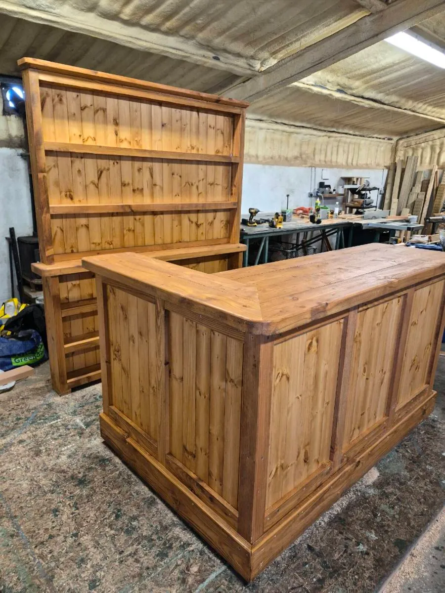Rustic home bar - Image 2