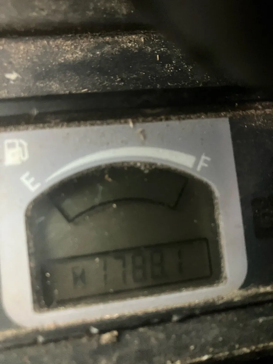 Hitachi 26u mini digger for sale - Image 3