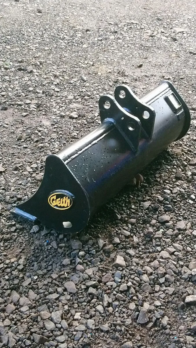 BOBCAT E10 E17 E19 E20 MINI DIGGER BUCKET 30mm - Image 2