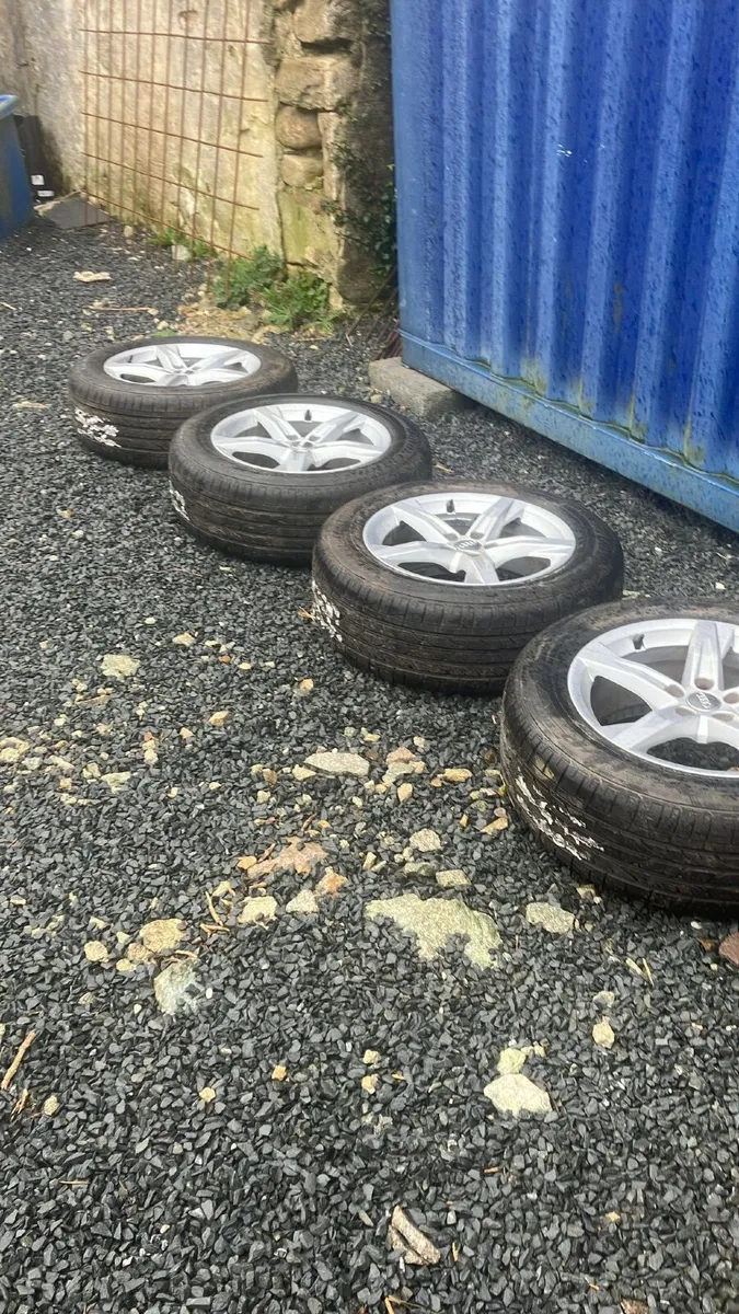 New wheel with tyres - Image 2