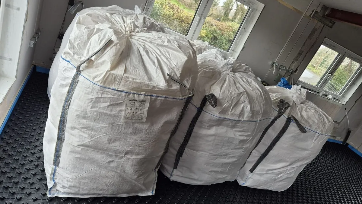 FREE Fibreglass Insulation - Image 3