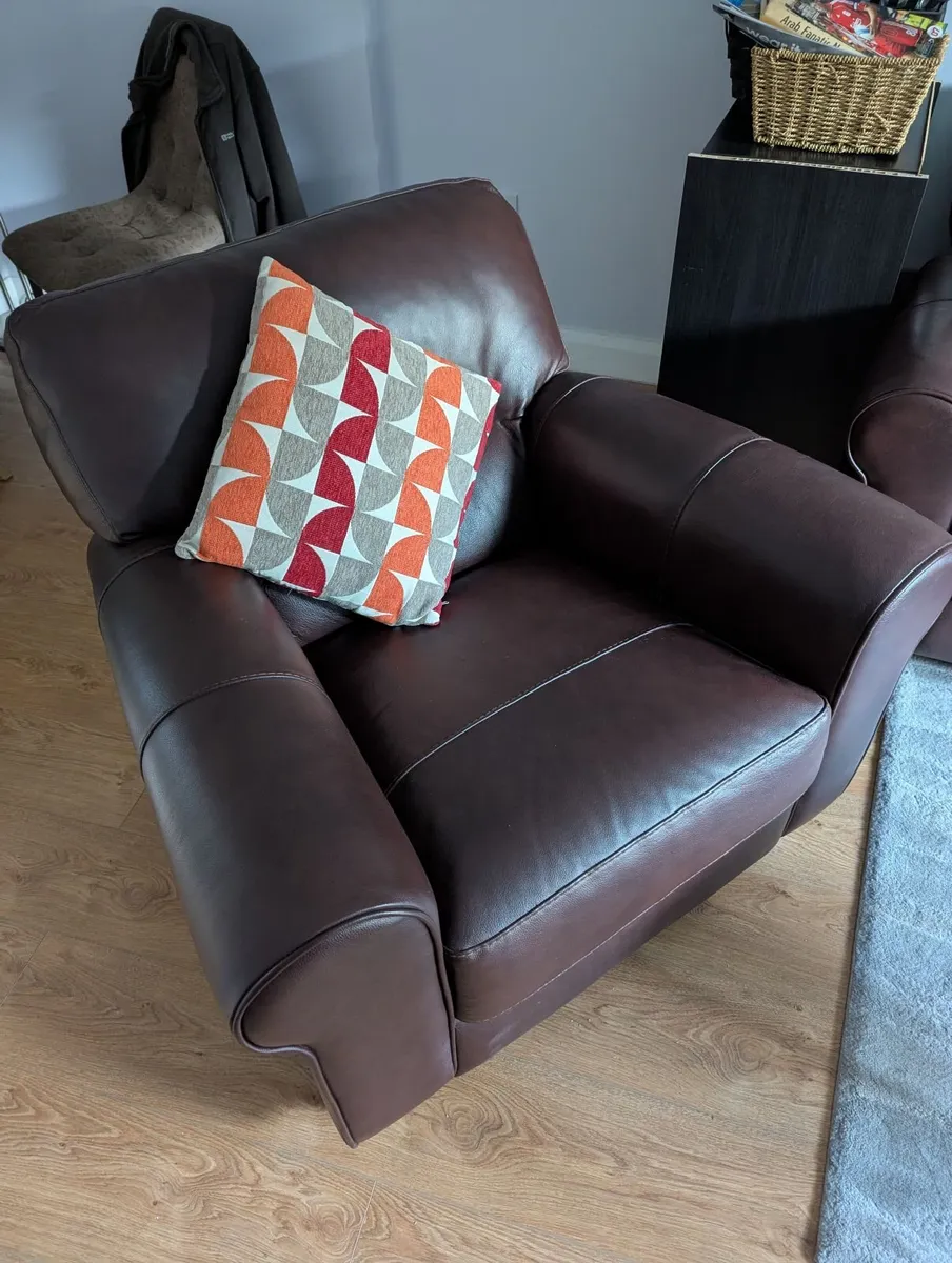 Leather armchair - Image 1