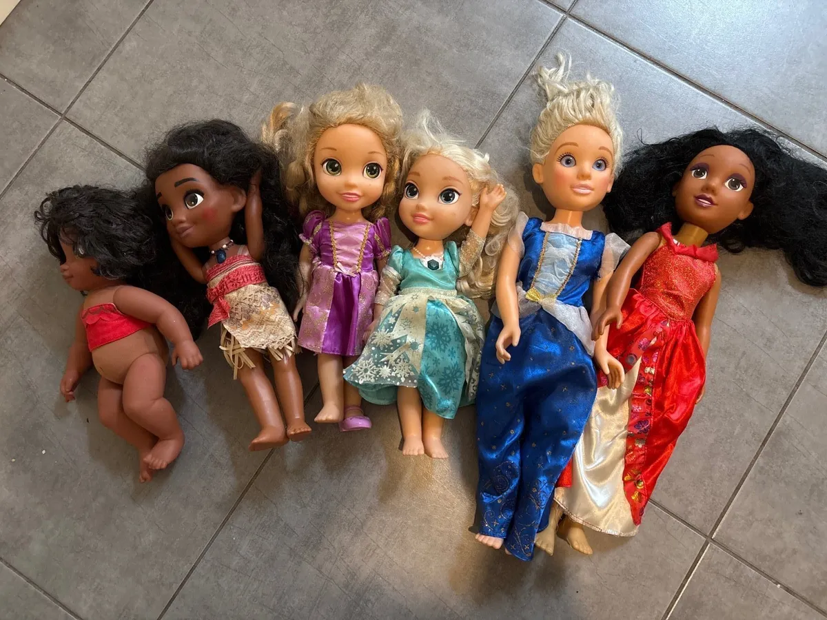 Disney princess dolls - Image 1