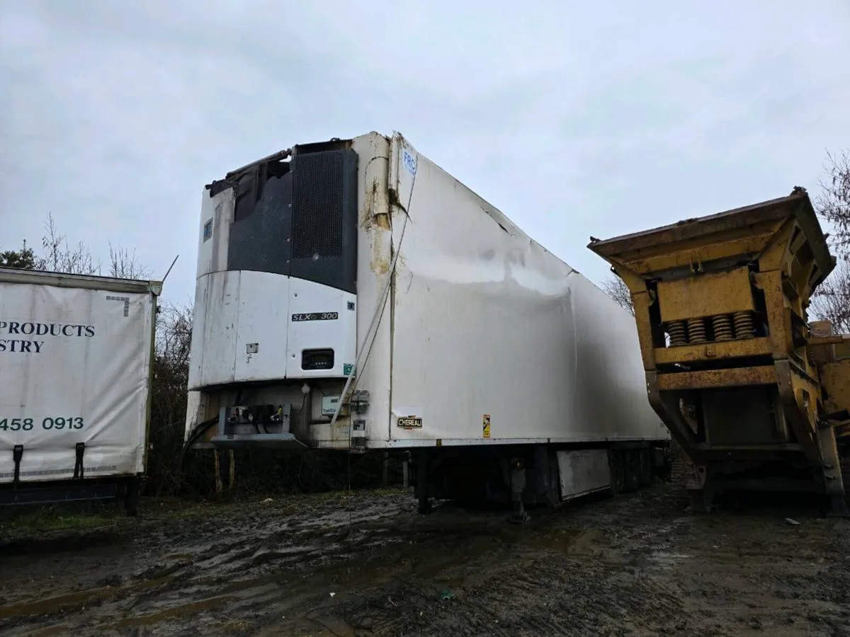2015 CHEREAU FRIDGE - Image 1