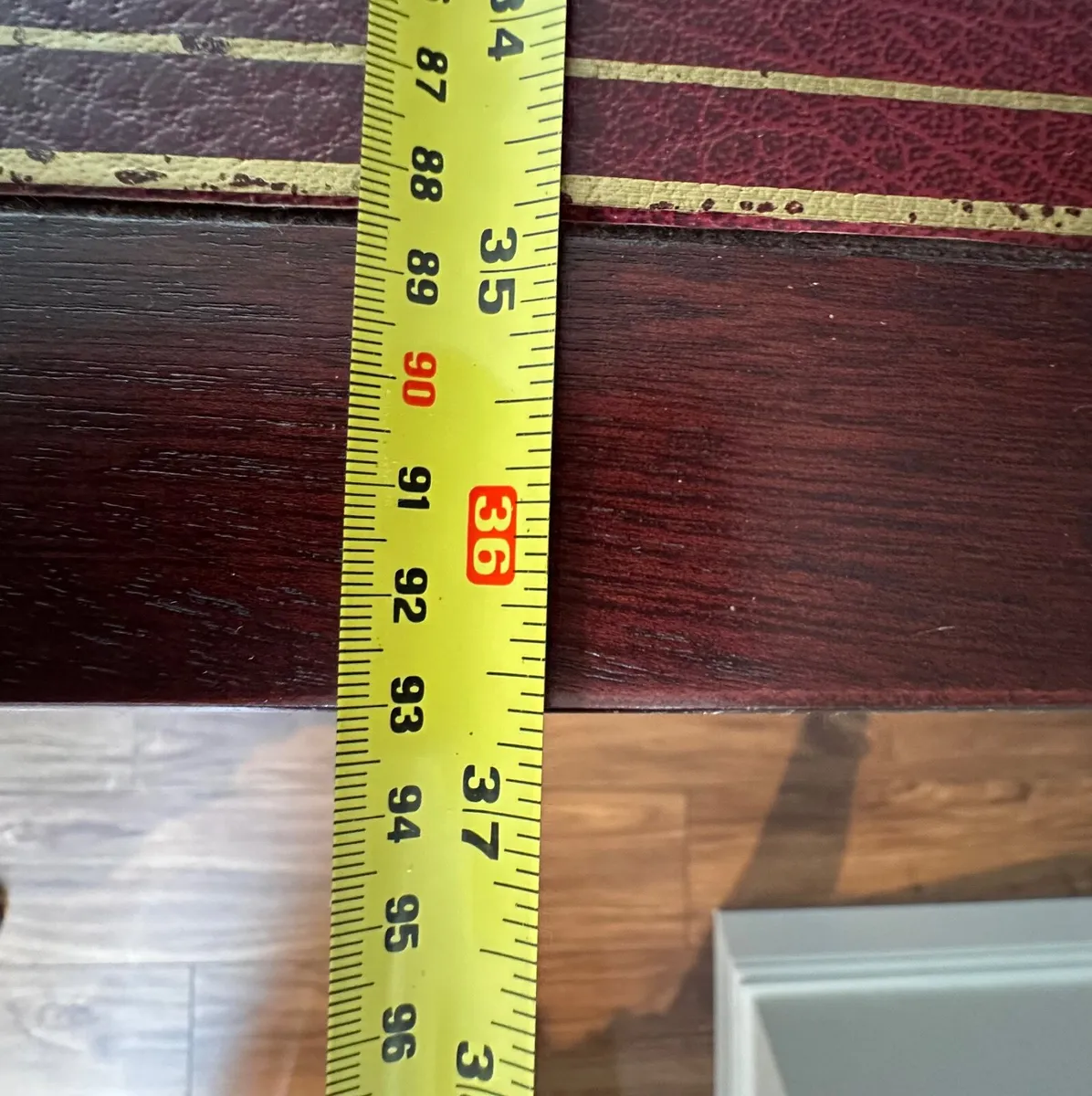 Pedestal desk - Image 4