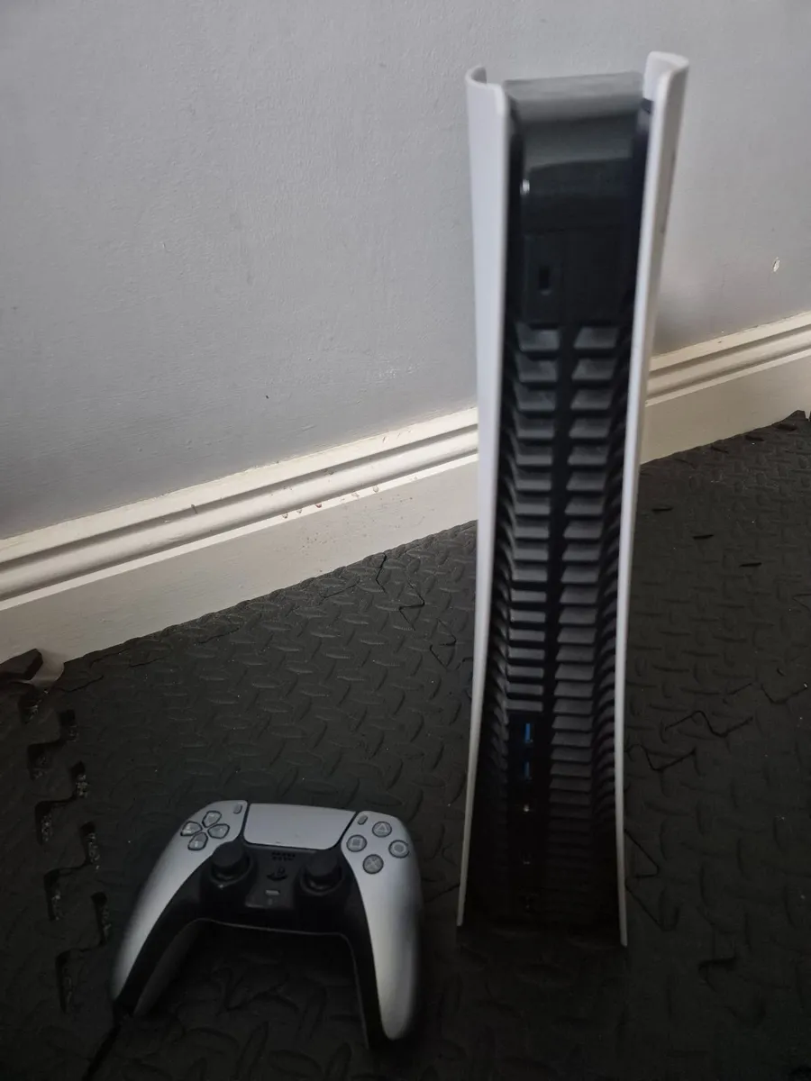 Playstation 5 - Image 2